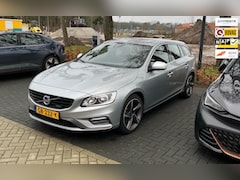 Volvo V60 - 1.6 T3 R-Design ALCANTARA TREKHAAK