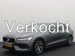 Volvo V60 - 2.0 T5 Momentum AUTOMAAT / KEYLESS / TREKHAAK / STOELVERW / STUURVERW / CARPLAY / CAMERA /