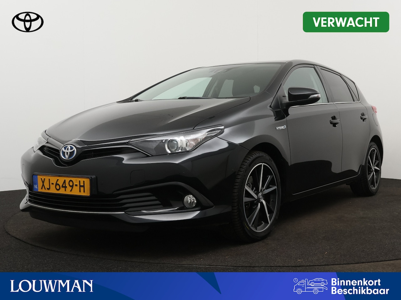 Toyota Auris - 1.8 Hybrid Dynamic Ultimate | Navigatie | Parkeersensoren | Camera | Stoelverwarming | - AutoWereld.nl