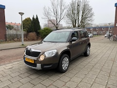 Skoda Yeti - 1.2 TSI Comfort Cruise Trekhaak Brown Metallic