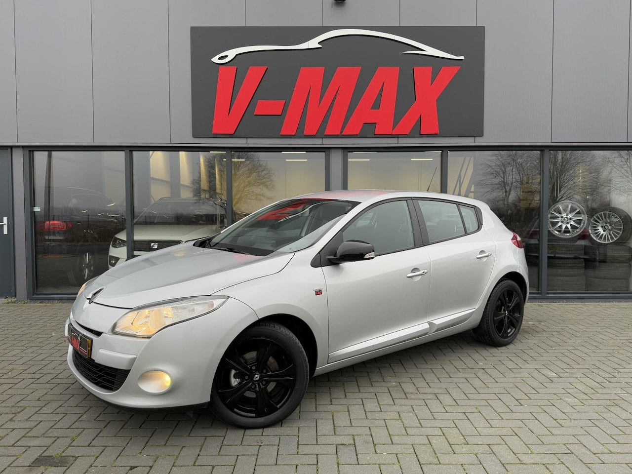 Renault Mégane - 2.0 Dynamique Limited Aut Navi Clima Cruise Pdc - AutoWereld.nl