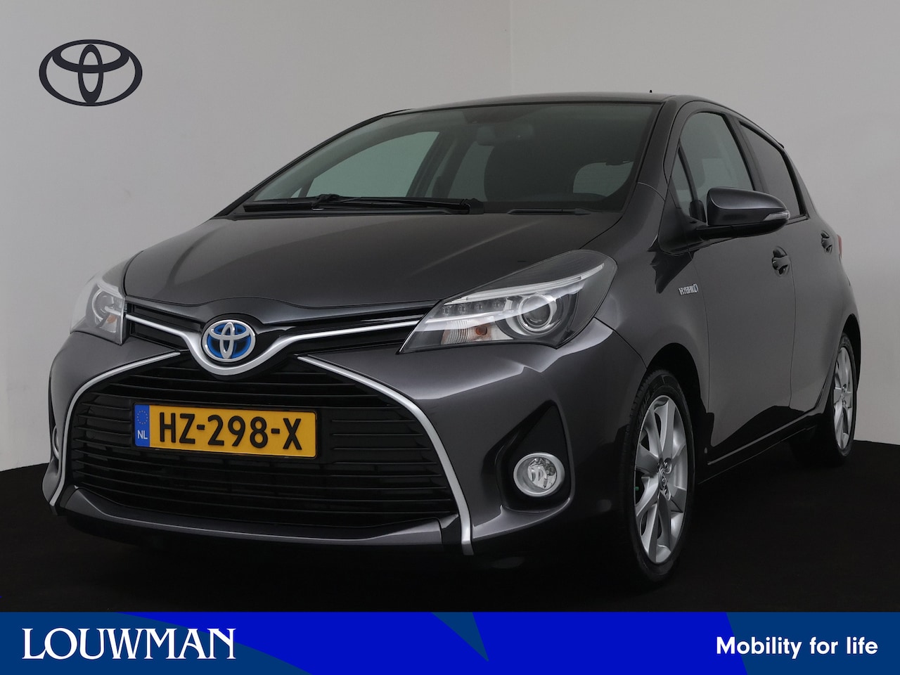 Toyota Yaris - 1.5 Full Hybrid Dynamic Limited | Climate Control | LM Velgen | Cruise Control | - AutoWereld.nl