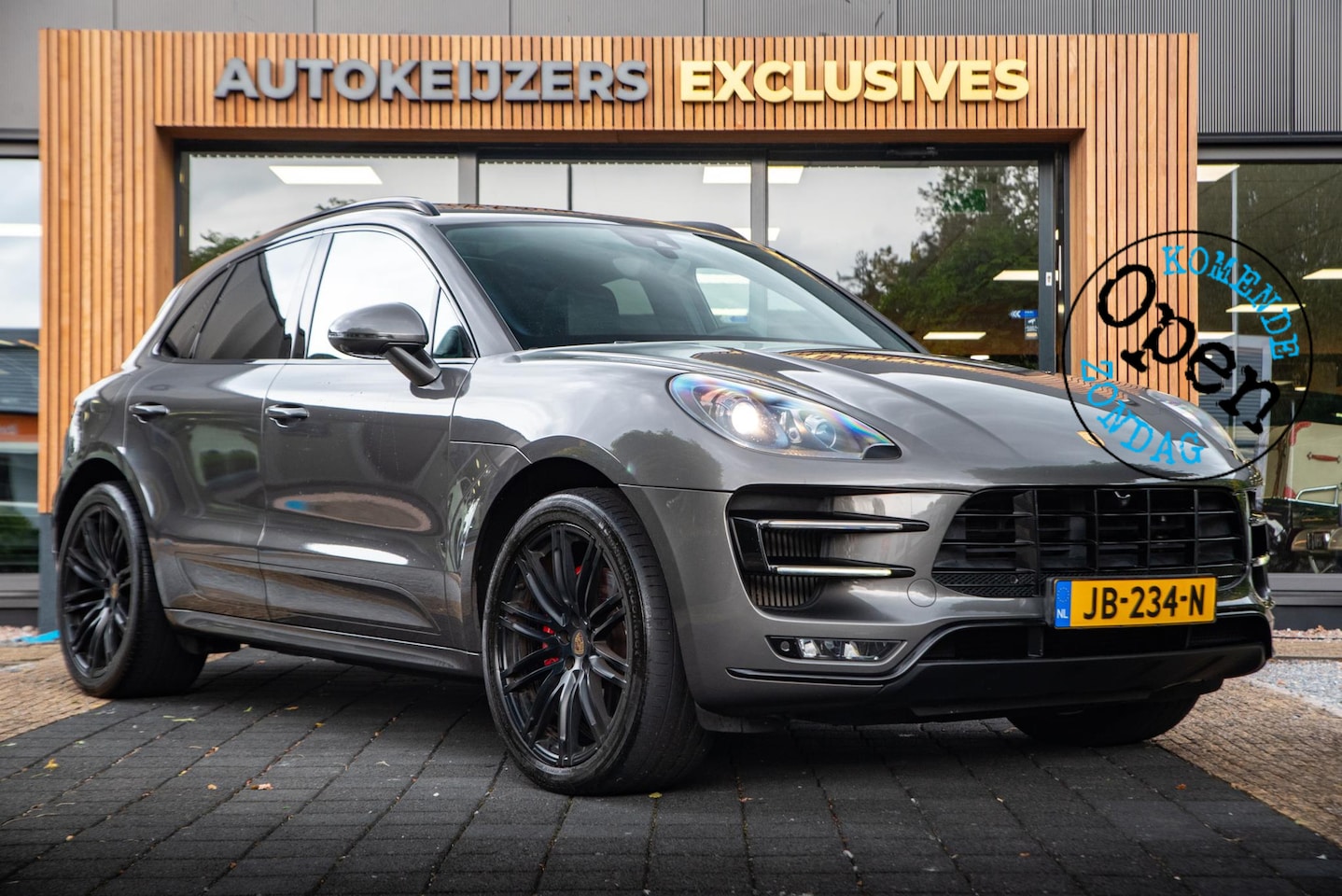 Porsche Macan - 3.6 Turbo 400PK Panodak SportChrono PASM Luchtvering 21” LM - AutoWereld.nl