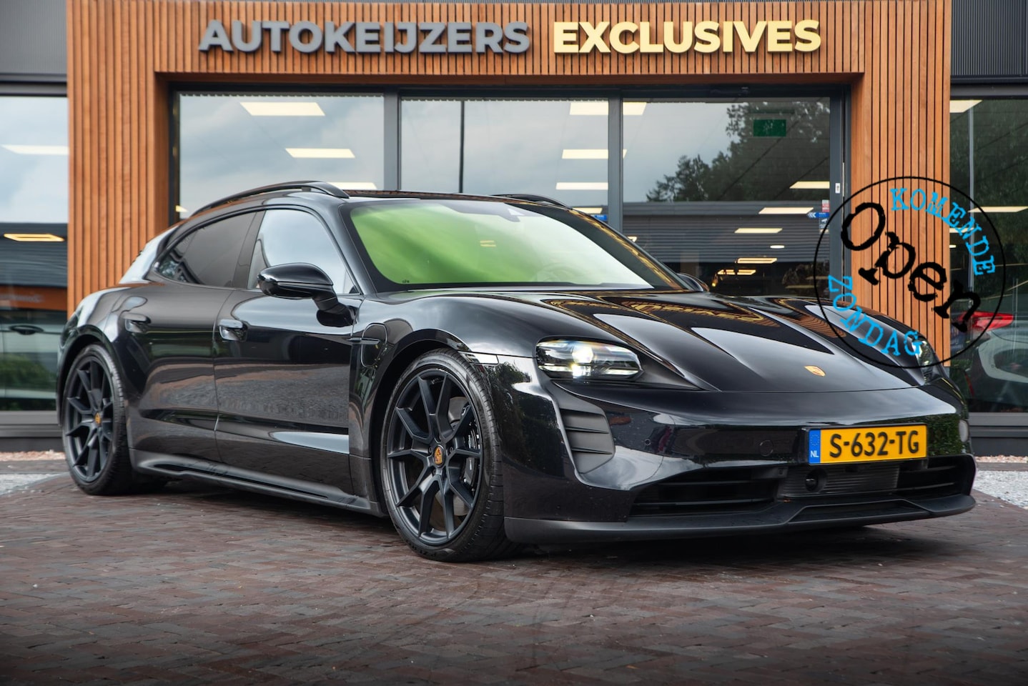 Porsche Taycan Sport Turismo - GTS 93 kWh Panodak Leer Memory Bose - AutoWereld.nl