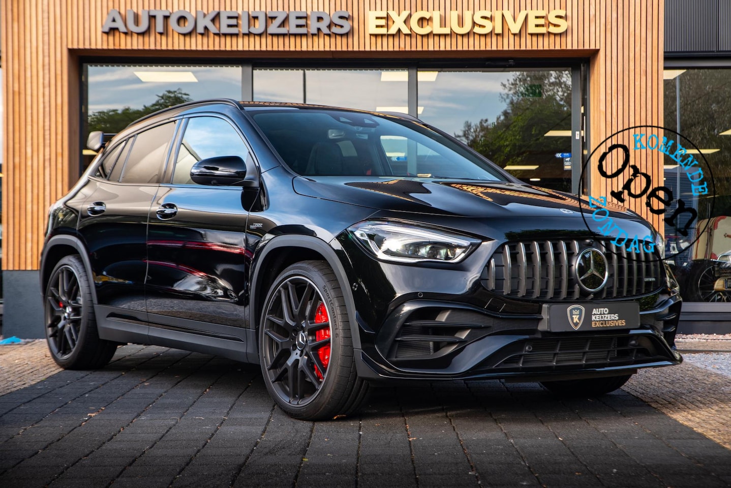 Mercedes-Benz GLA-Klasse - AMG 45 S 4MATIC+ Mercedes-Benz GLA 45 S AMG 4MATIC+ Panodak Schaalstoelen Burmester Ambien - AutoWereld.nl