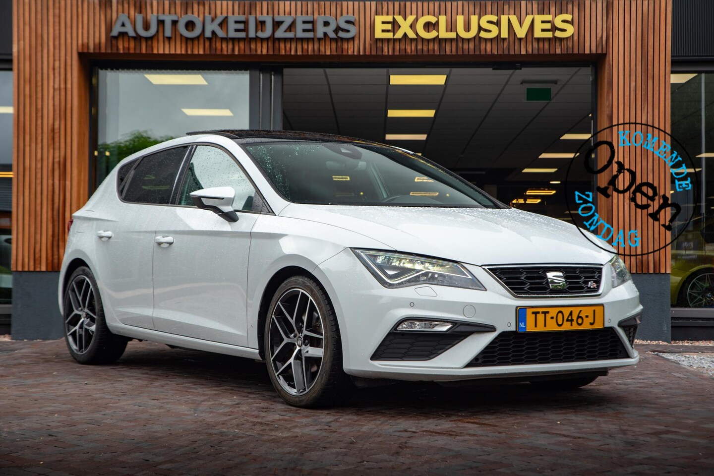 Seat Leon - 1.5 TSI FR Business Intense Pano Navi Clima Cruise 18"LM PDC - AutoWereld.nl