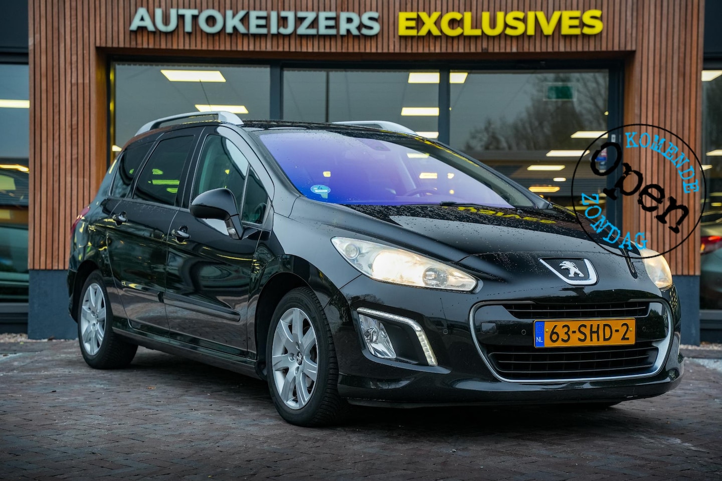 Peugeot 308 SW - 1.6 e-HDi Active Panoramadak Cruise Navi PDC Automaat! - AutoWereld.nl