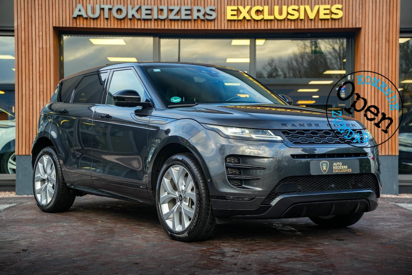 Land Rover Range Rover Evoque - 2.0 P300e AWD R-Dynamic Panoramadak HUD Stuurverw. Virtueel cockpit - AutoWereld.nl