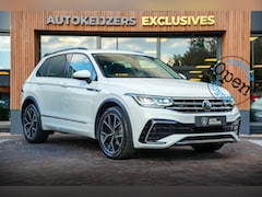 Volkswagen Tiguan - 1.5 TSI R-Line Camera DAB+ Virtual Dash ACC Navi Carplay IQ verlichting Keyless