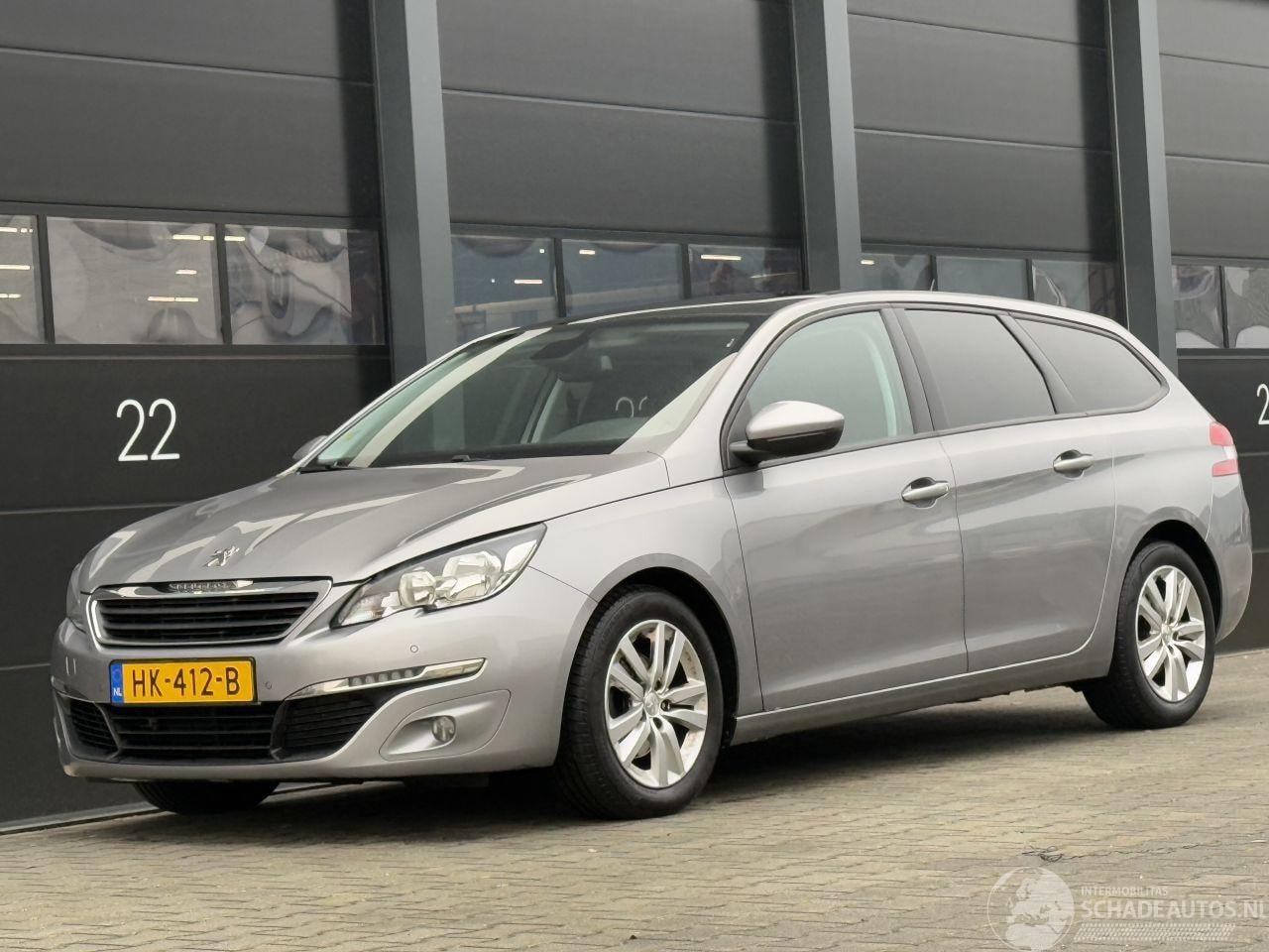 Peugeot 308 - 1.6 BlueHDI Blue Pano Camera - AutoWereld.nl