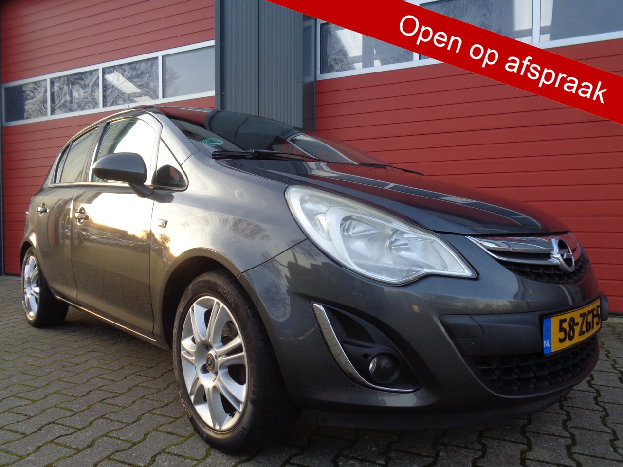 Opel Corsa - 1.2-16V Cosmo 86PK Airco LMV 5DRS - AutoWereld.nl