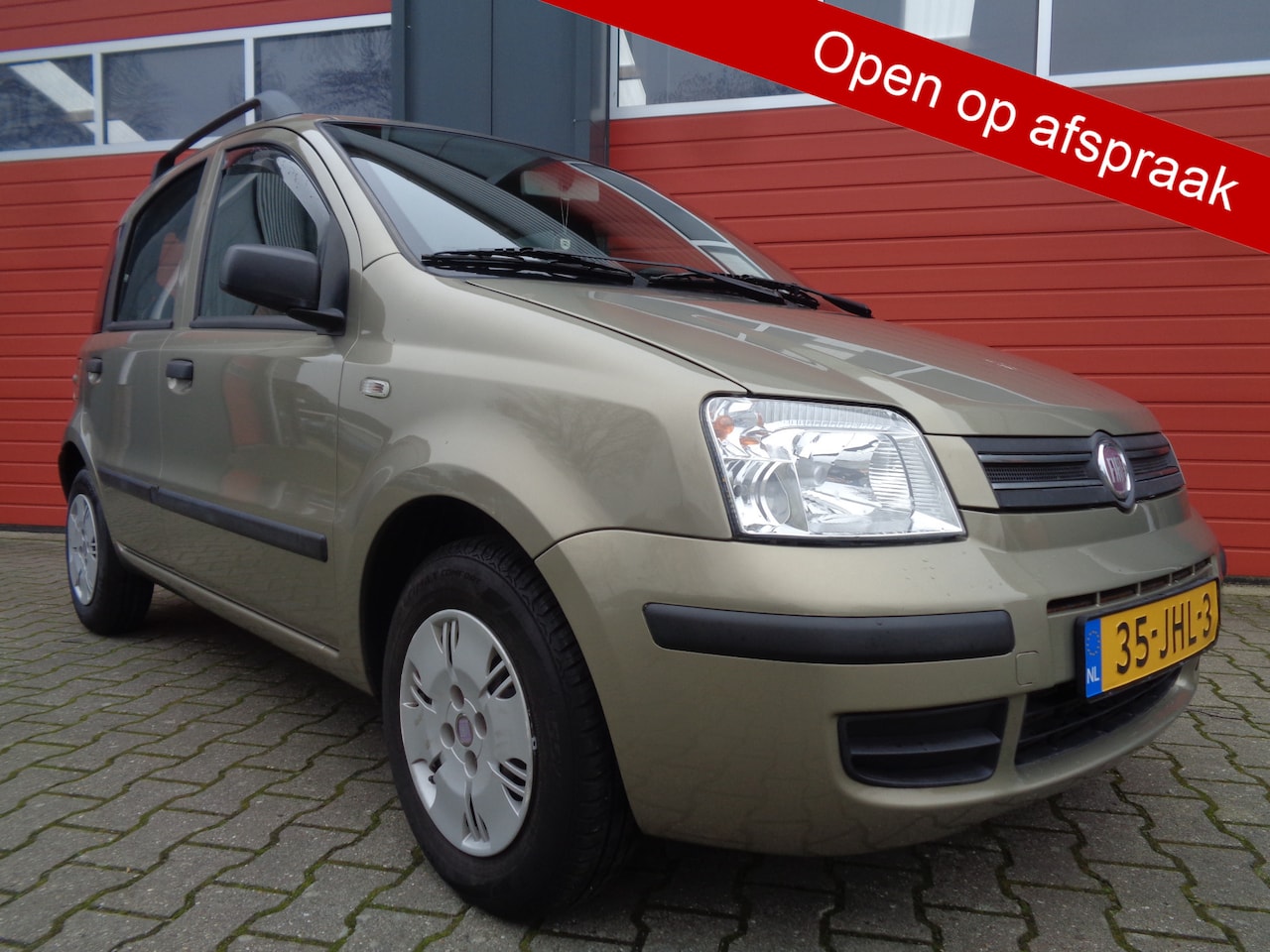 Fiat Panda - 1.2 Sky Automaat Airco 128Dkm NAP NL-Auto Hoge-Zit - AutoWereld.nl