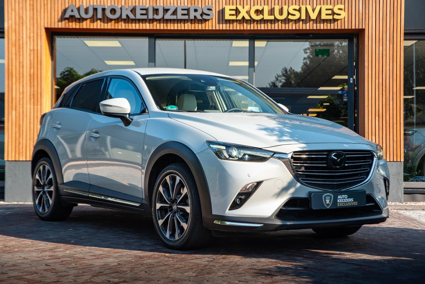 Mazda CX-3 - 2.0 SkyActiv-G 150 GT-M 4WD Hill Hold Navi Stoelverw. Usb DAB Airco - AutoWereld.nl