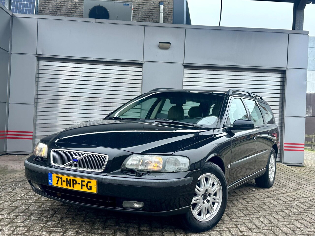 Volvo V70 - 2.4 Comfort Line 2.4 Comfort Line - AutoWereld.nl