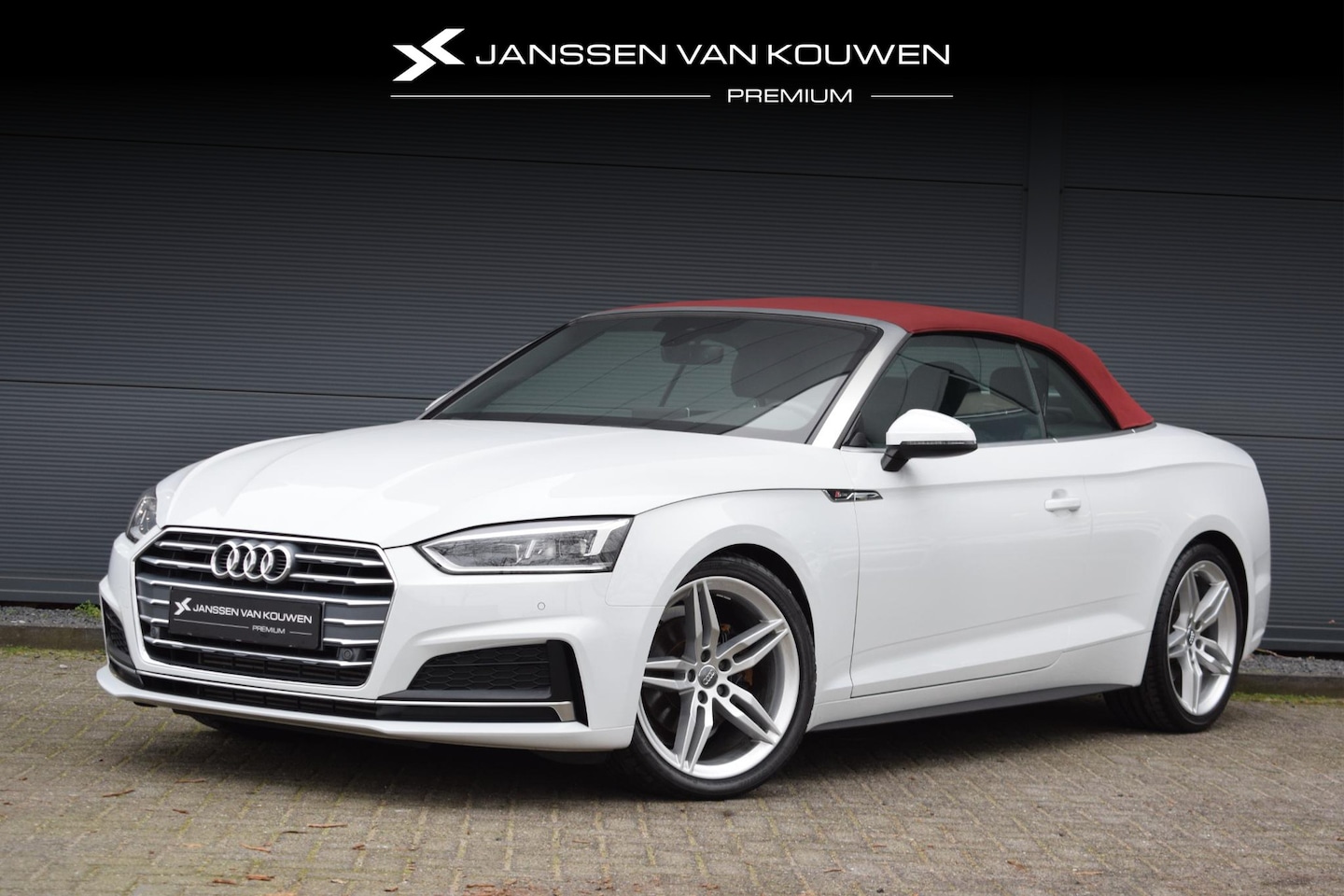 Audi A5 Cabriolet - 40 TFSI Design Pro Line Plus / S-Line / Sportstoelen / Camera / Leder - AutoWereld.nl