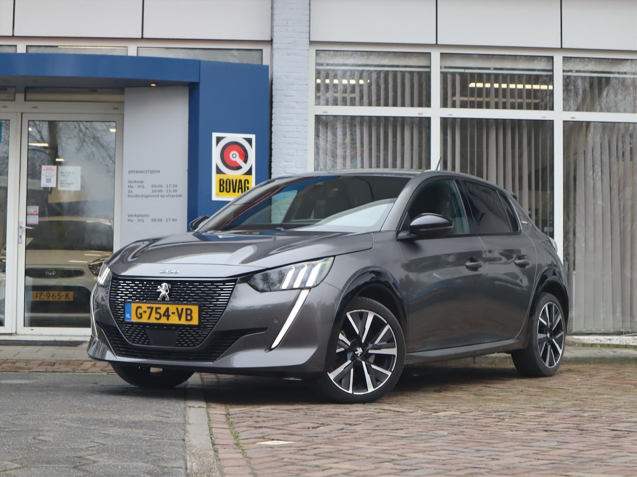 Peugeot 208 - 1.2 PureTech 100pk EAT8 GT-Line AUTOMAAT - AutoWereld.nl