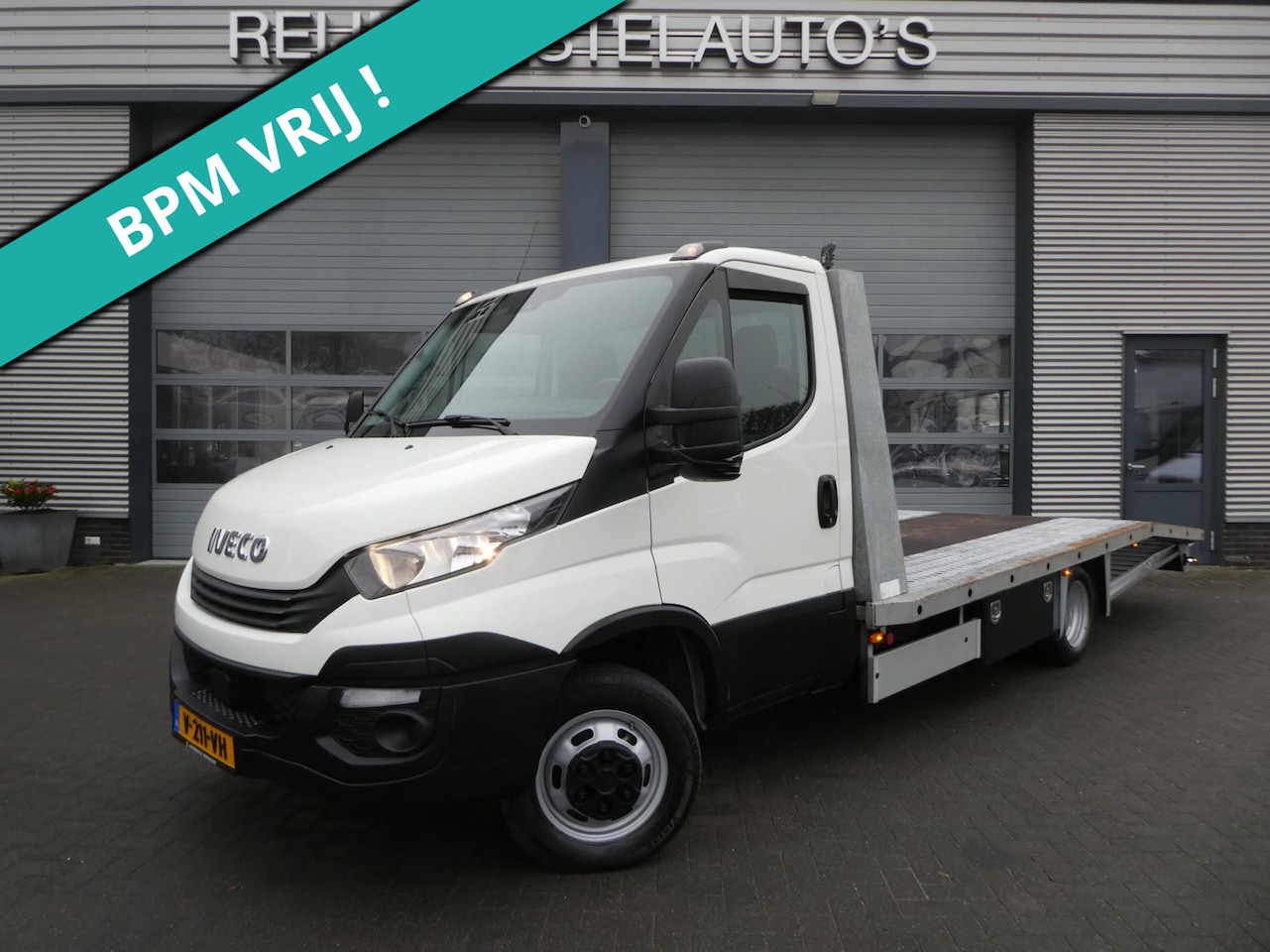 Iveco Daily - Oprijauto ,euro 6 ,autoambulance - AutoWereld.nl