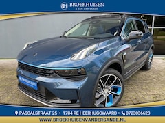 Lynk & Co 01 - 1.5 Plug-in hybrid 261pk Panoramadak / 360 Camera / Navigatie