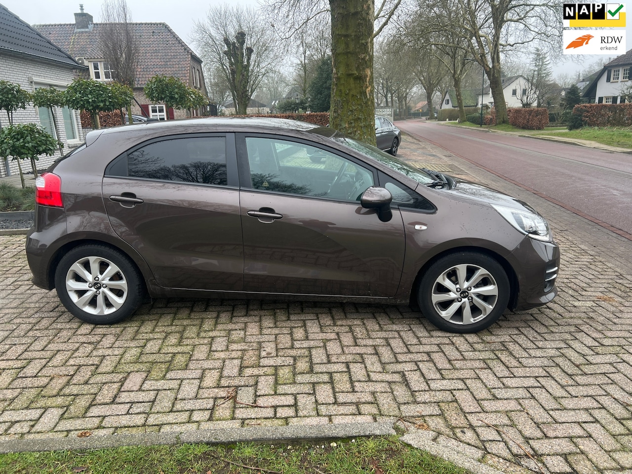 Kia Rio - 1.2 CVVT DynamicLine 1.2 CVVT DynamicLine - AutoWereld.nl