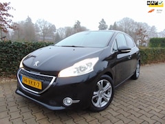 Peugeot 208 - 1.4 VTi Allure 5-DRS. , Clima / Cruise / Navi-Multimedia / Isofix / Pdc / 16"Lm Velgen / 9