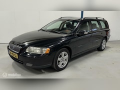 Volvo V70 - 2.4 Edition NL-AUTO / HISTORIE AANTOONBAAR