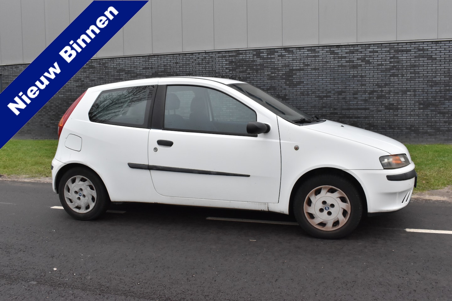 Fiat Punto - 1.2 S meeneemprijs - AutoWereld.nl