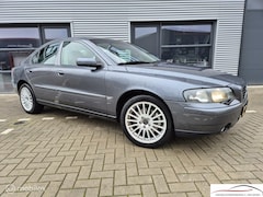 Volvo S60 - 2.5 T YOUNGTIMER AUTOMAAT 208PK NAP NAVI LEDER