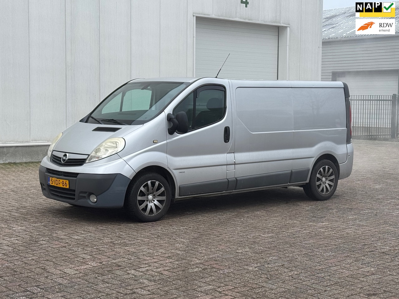 Opel Vivaro - 2.0 CDTI L2H1 AIRCO AUTOMAAT - AutoWereld.nl