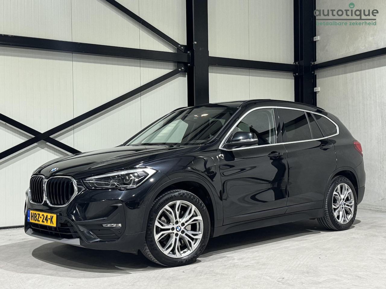 BMW X1 - xDrive25e Edition Aut. | panorama | camera | climate-control | led | - AutoWereld.nl