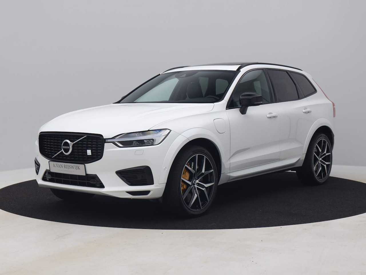 Volvo XC60 - 2.0 T8 AWD Polestar Engineered | PANO | H&K | MEMORY | STOEL- EN STUURVERW. - AutoWereld.nl