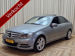 Mercedes-Benz C-klasse - 180 Ambition Avantgarde *Schuif-/Kanteldak* Stoelverwarming / 1/2 Leder / Xenon / Navigati