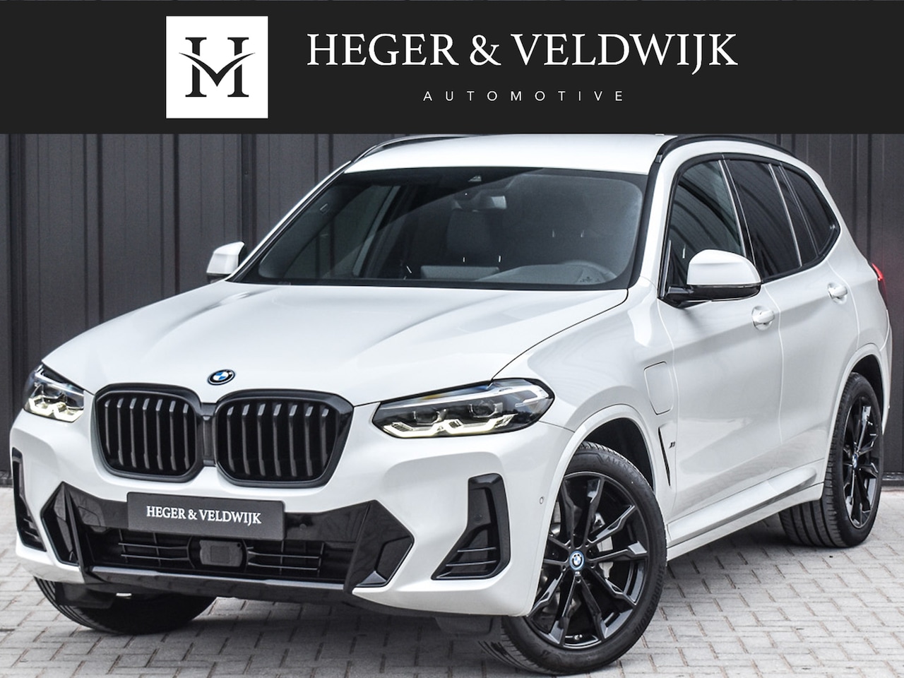 BMW X3 - xDrive30e HIGH EXECUTIVE | M-SPORT | ACTIVE CRUISE | TREKHAAK | SHADOW-LINE | SPORT SEATS - AutoWereld.nl