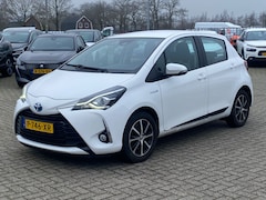 Toyota Yaris - 1.5 Hybrid Design | Camera | Clima | 15'' Lichtmetaal | Bluetooth Rijstrooksensor | Led |