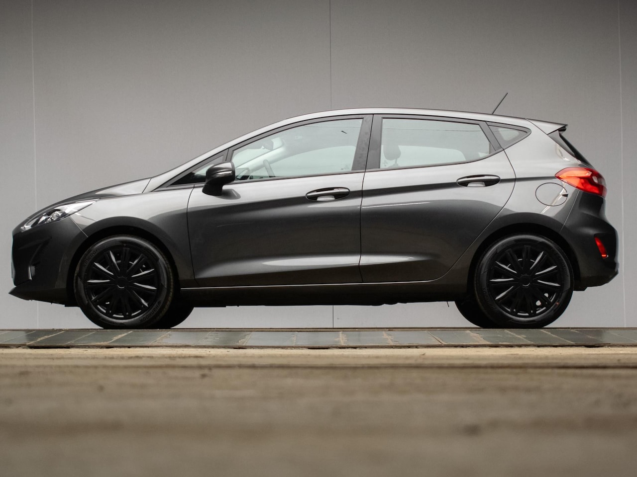 Ford Fiesta - 1.1 Sport (APPLE CARPLAY,NAVI,LED,PDC,ELECTRISCHE PAKKET,BLACK,BLUETHOOT,SPORTSTOELEN,GETI - AutoWereld.nl