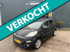 Peugeot 107 - 1.0 Black & Silver.Airco, NW APK