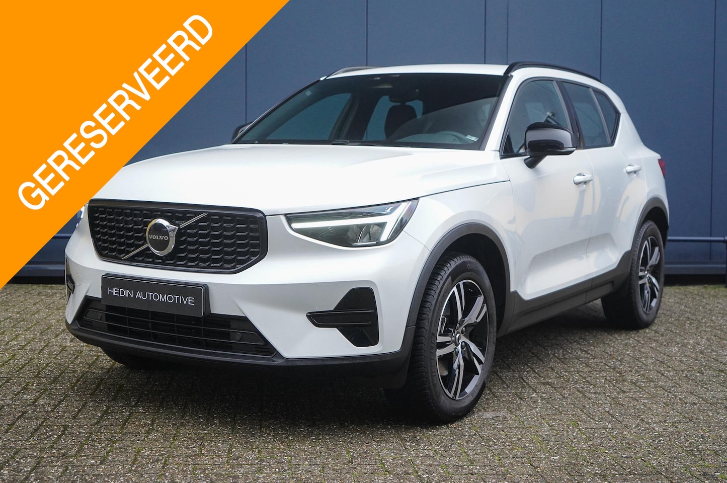 Volvo XC40 - B4 Plus Dark | Adaptive Cruise | BLIS | Power Seats |  Stoel/Stuurwielverwarming | Keyless - AutoWereld.nl