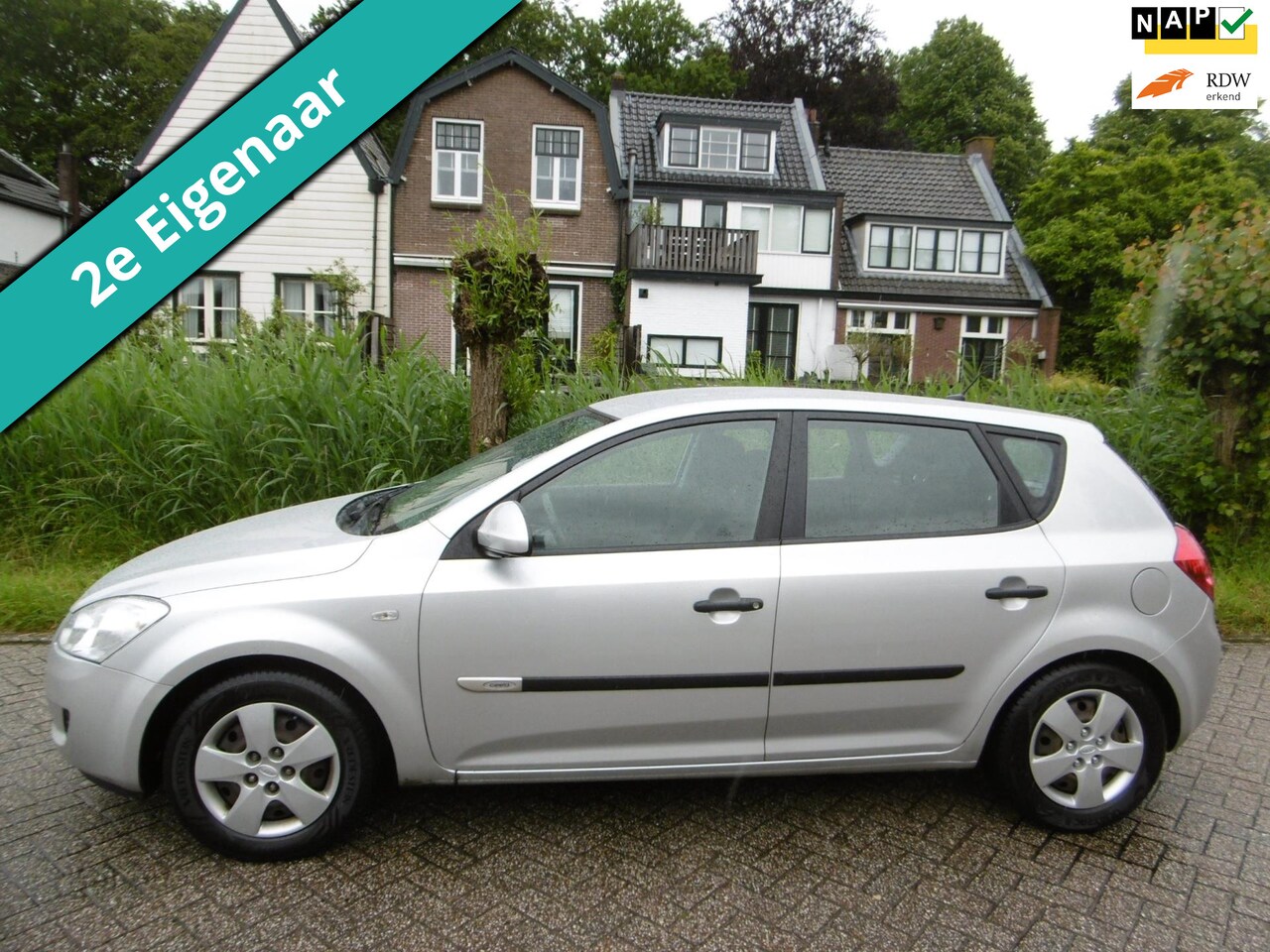 Kia Cee'd - 1.4 X-tra 109pk 5-deurs Airco 2e eigenaar Historie Zuinig - AutoWereld.nl