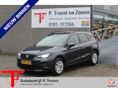 Seat Arona - 1.0 EcoTSI Style Automaat/Digitaal dashboard/Lage kilomterstand/Parkeersensoren/Lane assis