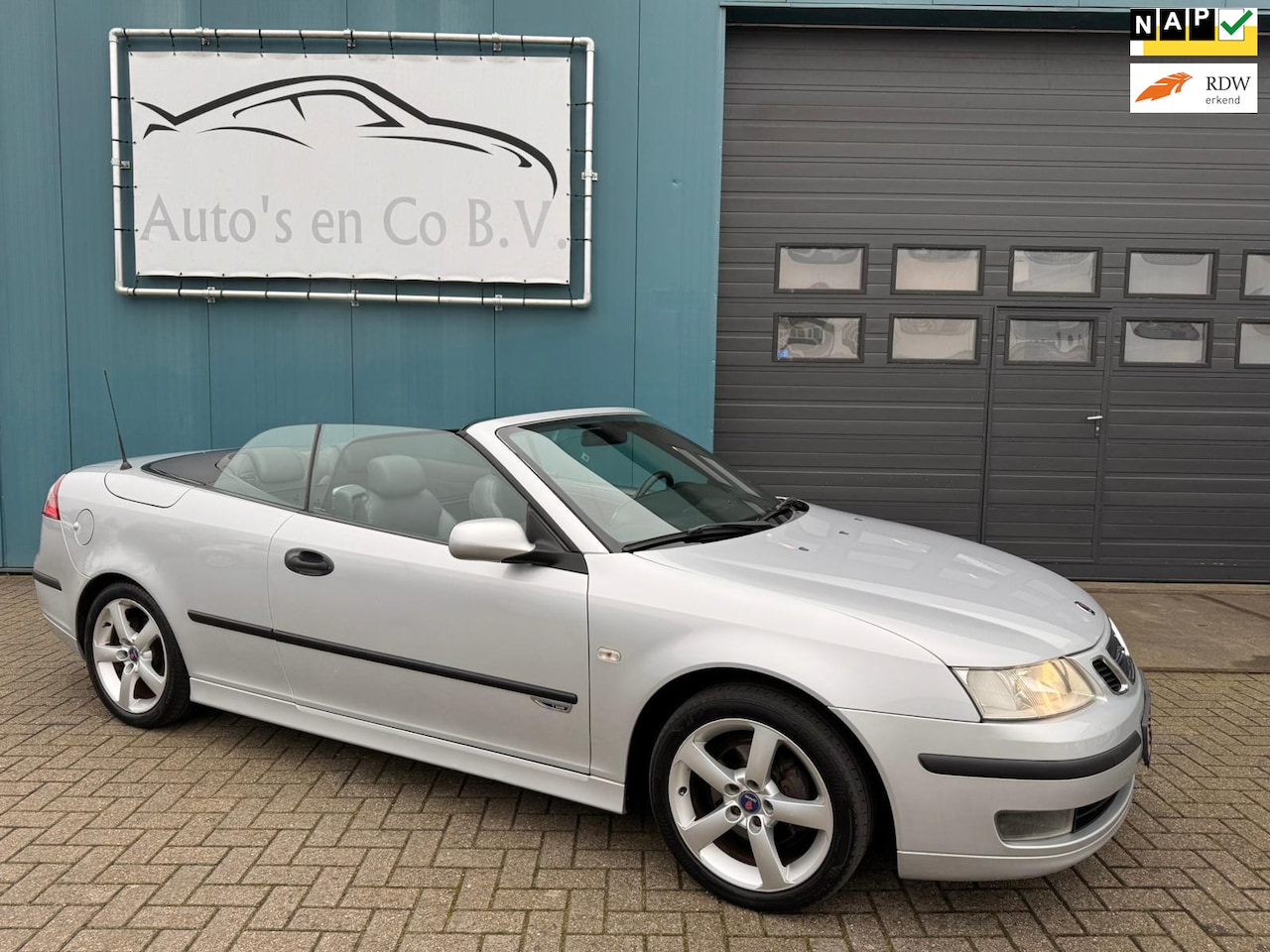 Saab 9-3 Cabrio - 2.0t Automaat Leder Clima Cruise Leder 17" Lm velgen Pdc Afn trekhaak Windscherm - AutoWereld.nl