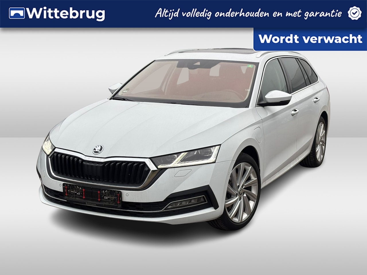 Skoda Octavia Combi - 1.4 TSI 204pk DSG iV PHEV Business Edition Plus / Panoramadak / Stuur + Stoelverwarming V+ - AutoWereld.nl