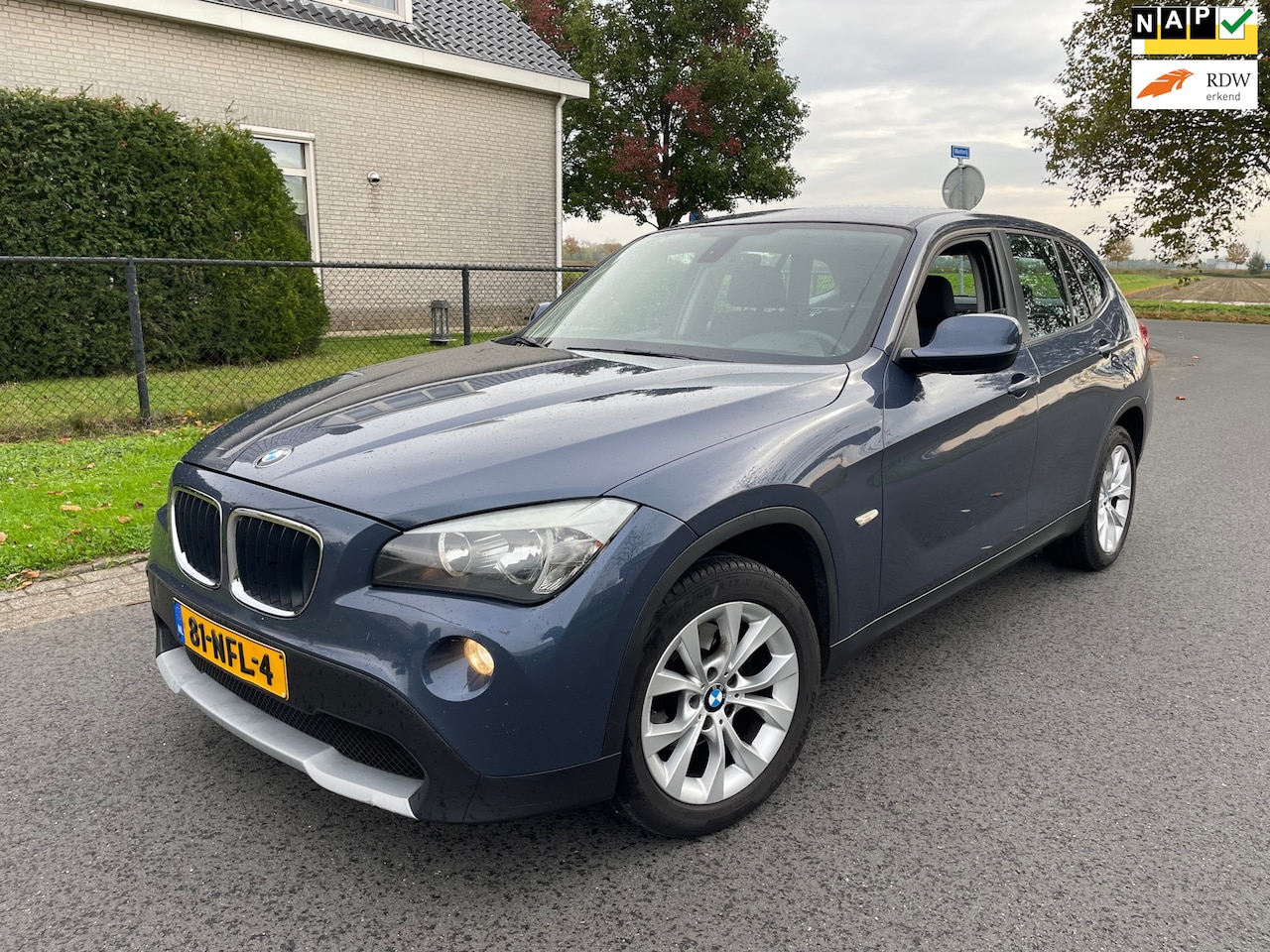 BMW X1 - SDrive18i Executive NAP/NAVI/CLIMA/APK - AutoWereld.nl