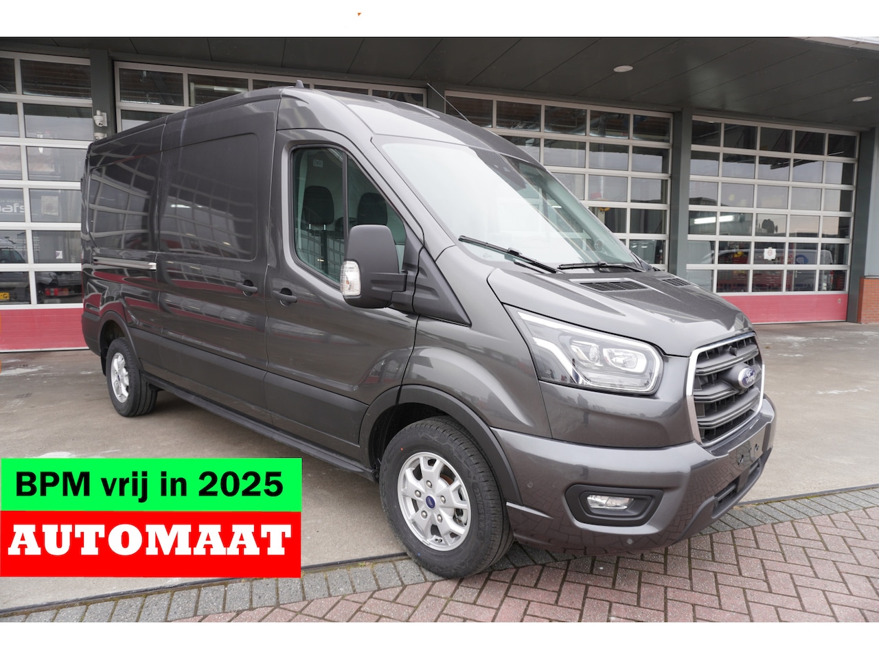 Ford Transit - 350M 2.0 TDCI L2H2 Limited Automaat Airco | Adap.Cruise | Navi | 360 Camera - AutoWereld.nl