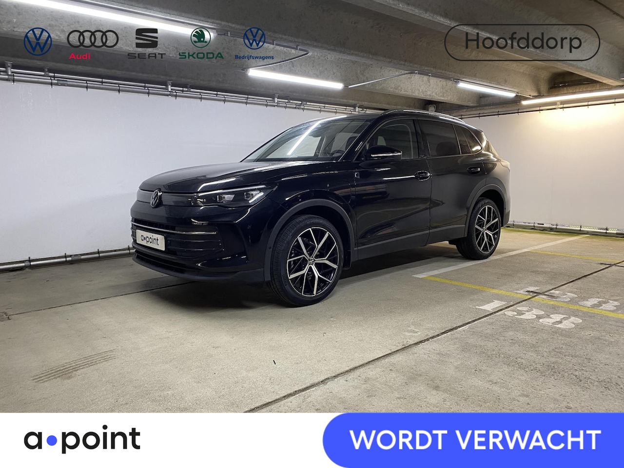 Volkswagen Tiguan - 1.5 TSI eHybrid Life 204 pk Automaat (DSG) | Navigatie via App | Elektr. trekhaak |  Parke - AutoWereld.nl