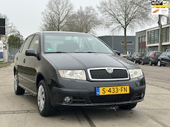 Skoda Fabia - 1.4-16V Automaat Xenon/Navi/Airco/Stoelverw