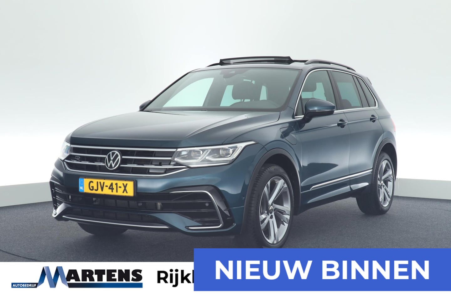 Volkswagen Tiguan - 1.4 TSI 245pk eHybrid 2x R-Line Trekhaak Camera Panoramadak Virtual Cockpit - AutoWereld.nl