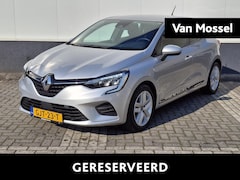 Renault Clio - 1.6 E-Tech Hybrid 140pk Zen | Automaat | Carplay | Parkeersensoren achter | Airco | Cruise