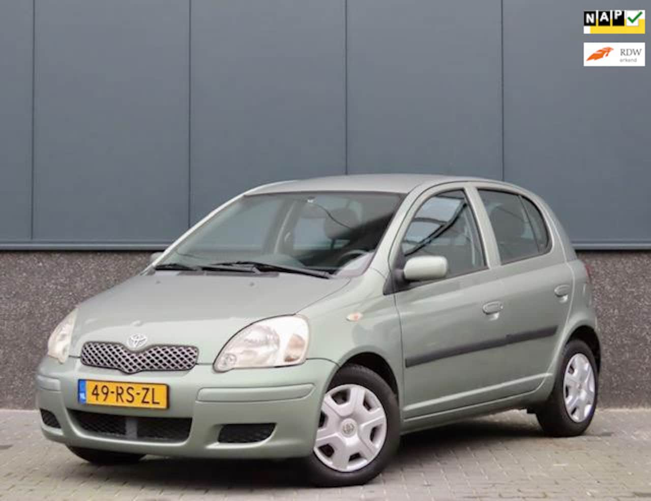 Toyota Yaris - 1.3 VVT-i Sol Automaat 5-deurs NAP - AutoWereld.nl