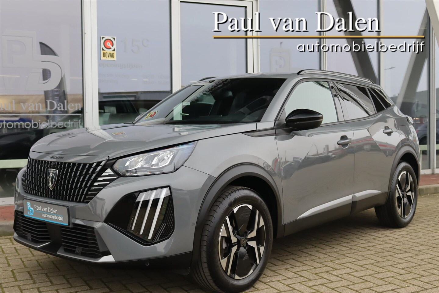 Peugeot 2008 - 1.2 Puretech 130PK AUTOMAAT EAT8 ALLURE Navi Carplay | Keyless | Adapt.Cruise | 360 Camera - AutoWereld.nl