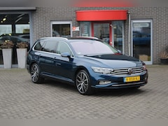 Volkswagen Passat Variant - 1.5 TSI Business Pano/19inch/Trekhaak/winterwielenset