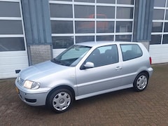 Volkswagen Polo - 1.4 Trendline